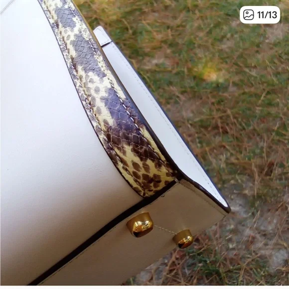 Coach Zoe Carryall Leather with Exotic Snake Skin Details W/ Lock and Key - Picture 12 of 14